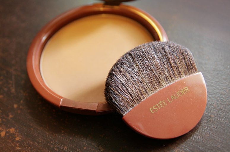 Estée Lauder Bronze Goddess Powder Bronzer Review - Featured Image Edited